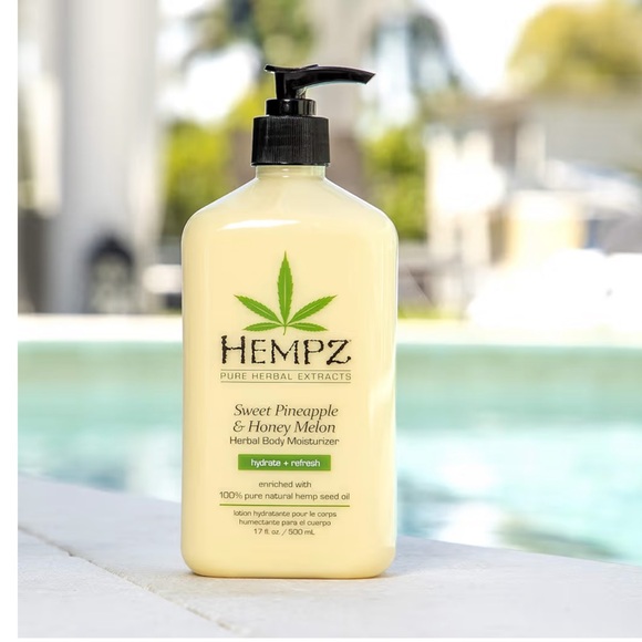 Hempz Pineapple & Melon Herbal Moisturizer - Picture 4 of 10